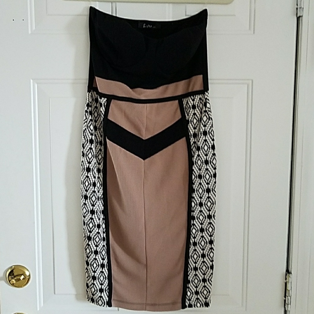 NWOT Strapless Bandage Dress